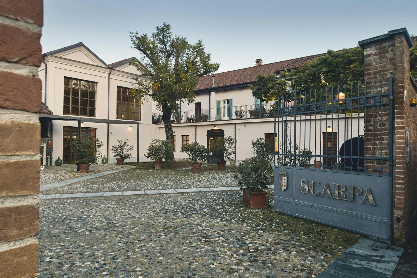 Tenuta tra i vigneti con piscina — foto 3